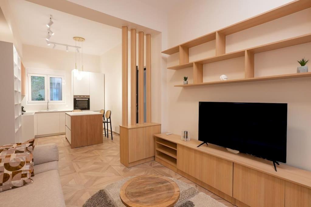Apartamento The Downtown Oasis 4' To Panormou Metro Station Atenas Exterior foto